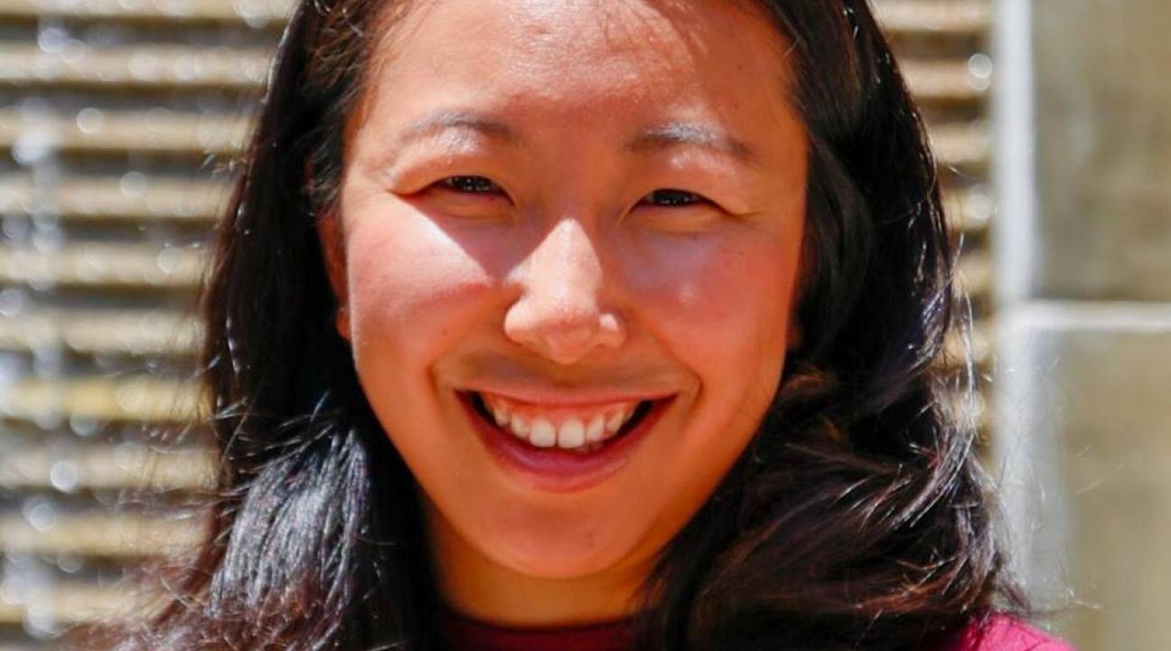 Professor Wenwen Ni